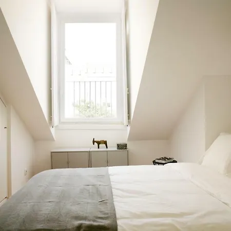Tejo90 - Penthouse By The River Apartment